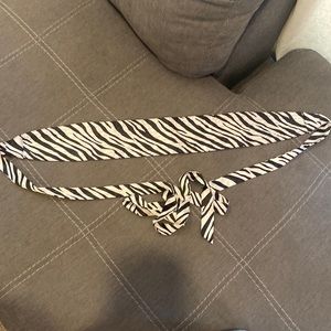 Satin zebra belt